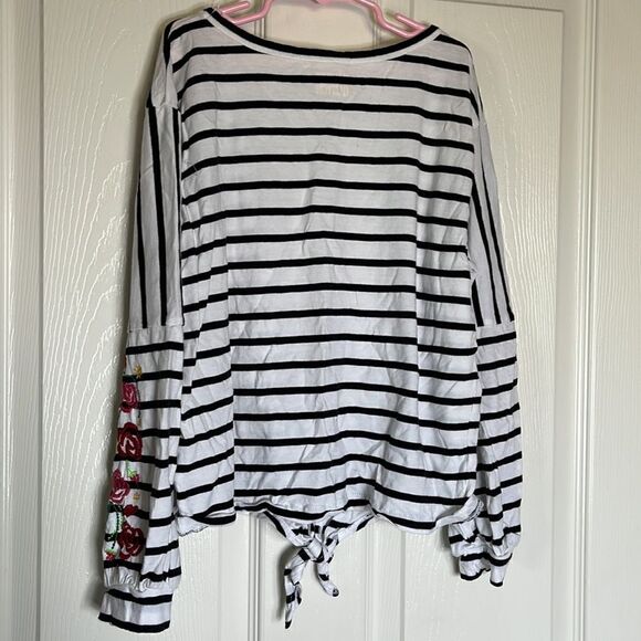 🌟B1G1 free Harper canyon striped floral long sleeve tie front top size L - Picture 4 of 4